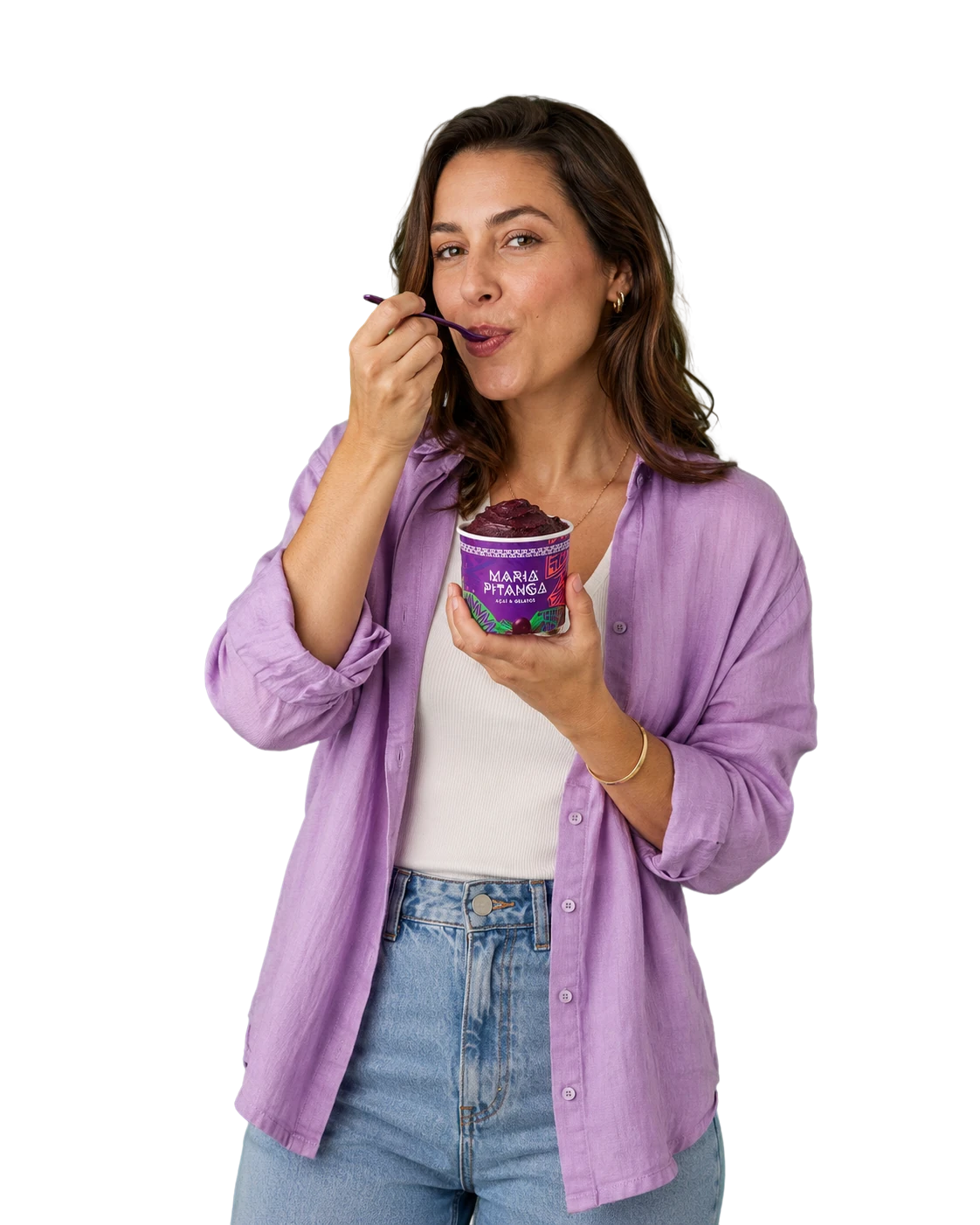 Criança a saborear um copo de açaí Maria Pitanga